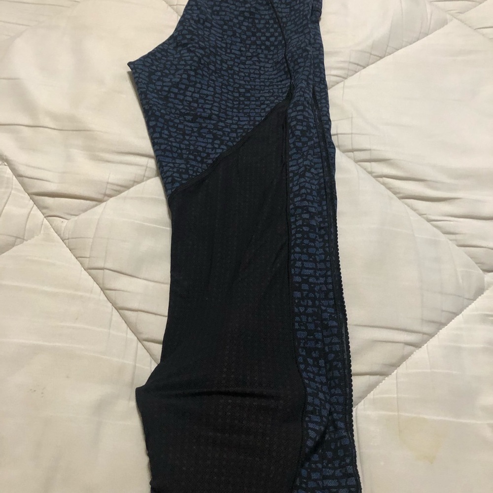 Lululemon Workout Pants - Picture 3 of 5
